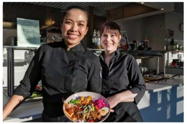 Ravintola Matildan yrittäjät Ampika Boeenchan ja Maria Joiksen.